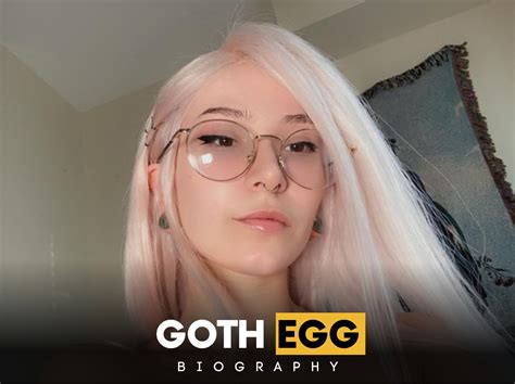 goth egg nudes|BigTittyGothEggs Porn Videos 